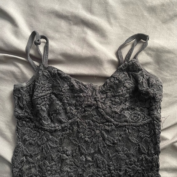 Buffalo lace adjustable strap tank top - Picture 2 of 4